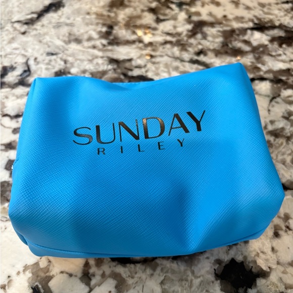 Sunday Riley Travel Kit - Picture 4 of 9